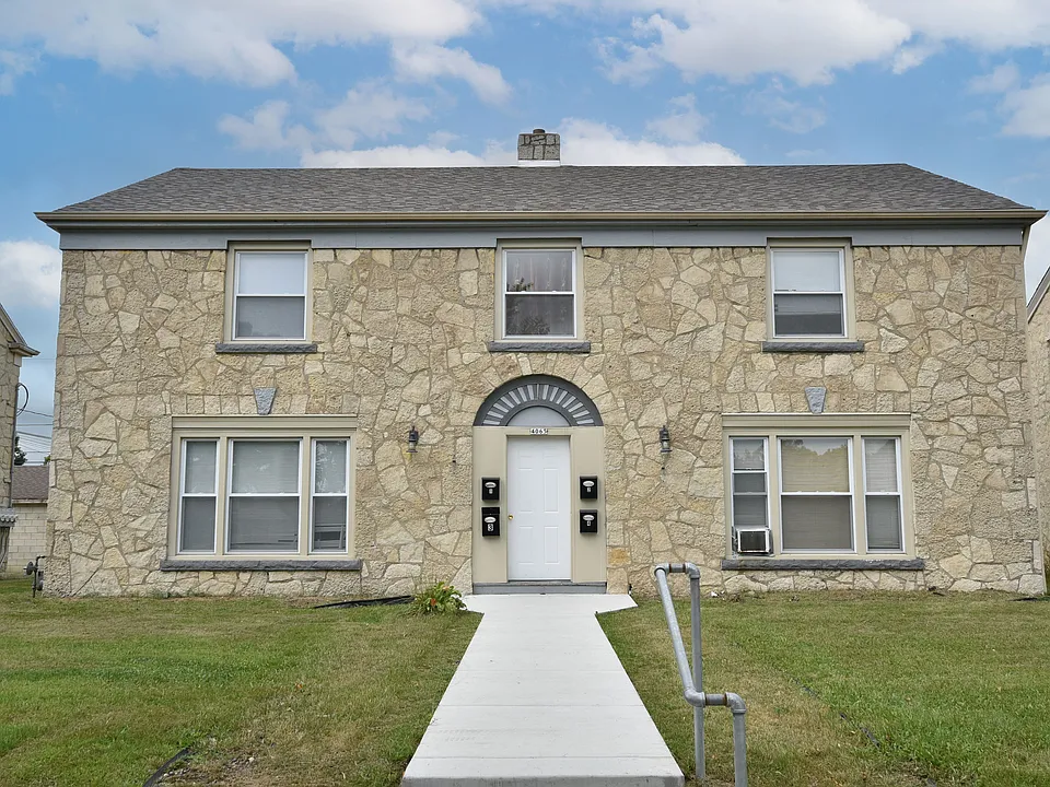 4065 N Sherman Blvd #1