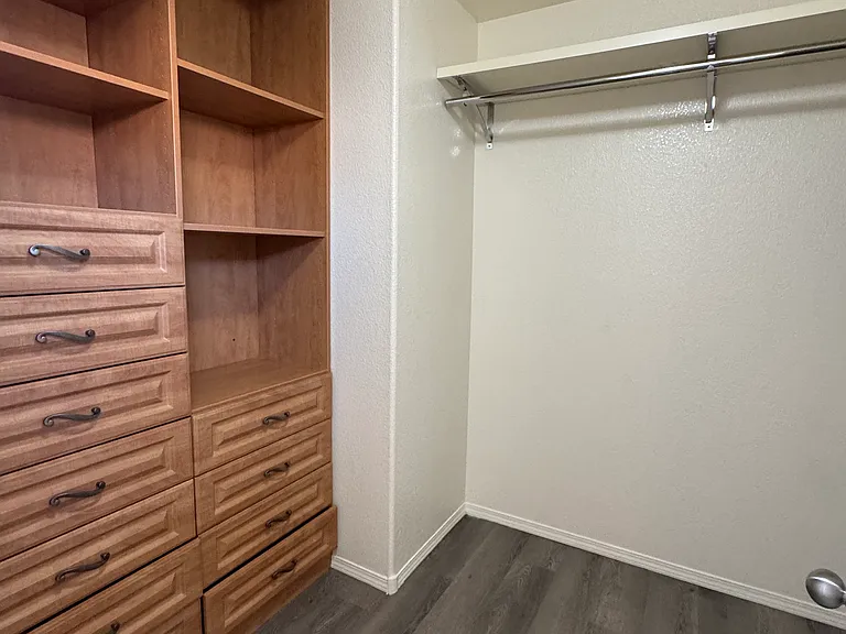 3825 Bayamon St — Photo 12