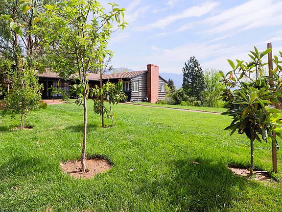5th image of 1430 Arroyo View Dr