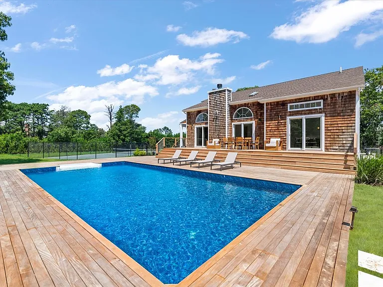 280 Shinnecock Hills Rd — Photo 21