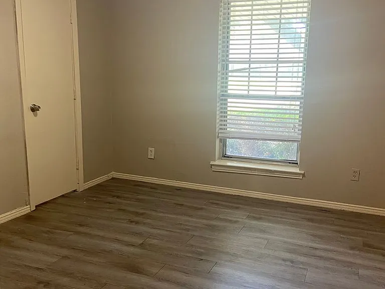 1314 Hanna Cir — Photo 8