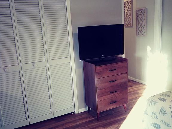 TV with Spectrum included
