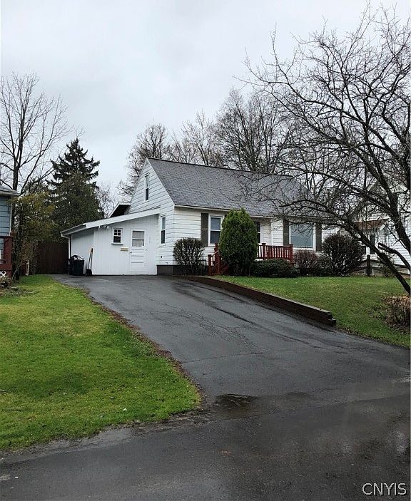 131 W Molloy Rd, Syracuse, Ny 13211 