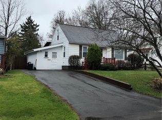 131 W Molloy Rd, Syracuse, NY 13211