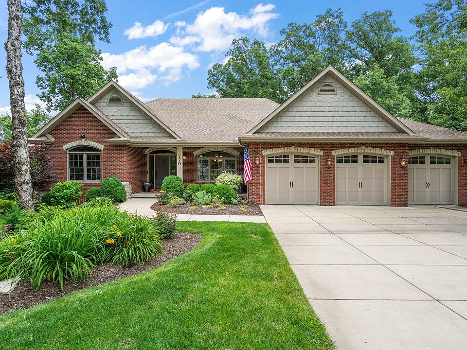 1st image of 770 Quinlan Ct