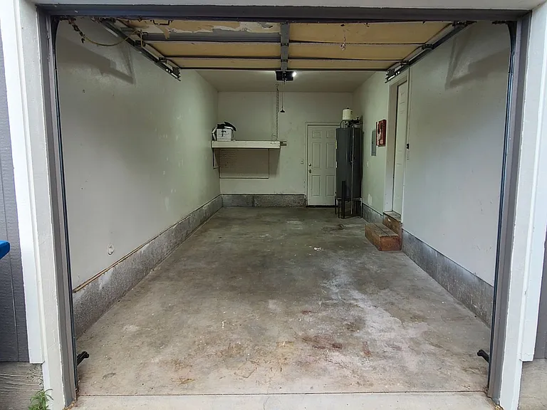 2141 SW Quartz Ave — Photo 27
