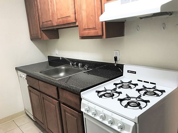 5th image of 361-363 Spahr St #1