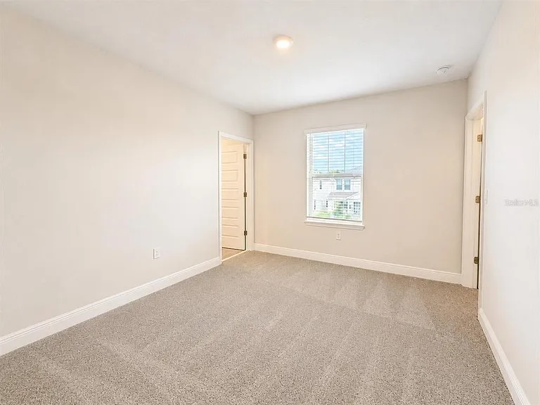 18035 Cider Mill Ln — Photo 22