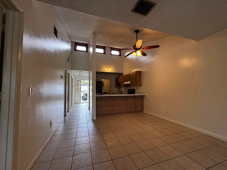 3831 SW 69th Ave — Photo 8
