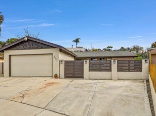 207 Redcrest Dr, San Diego, CA 92114