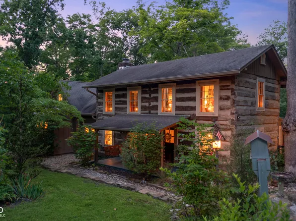 1390 Annandale Dr E, Nashville, IN 47448