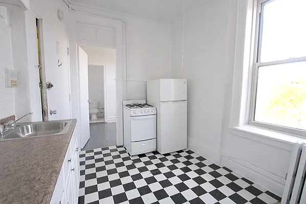 Rented by City Heights Realty | media 36