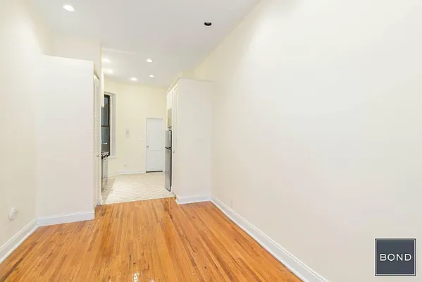 Rented by Bond New York | media 2