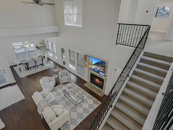 3rd image of 5402 Odessa Ln