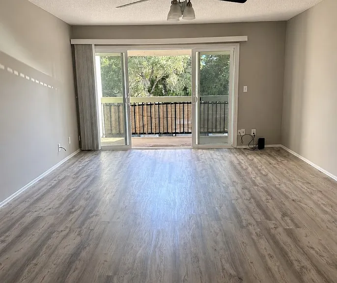 5512 Armitos Ave #34 — Photo 3