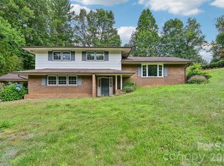 8417 Rolling Hills Ave, Hickory, NC 28602