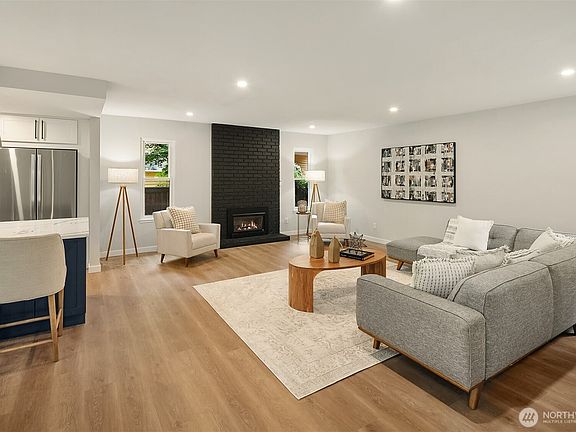 5th image of 10807 NE 143rd Street