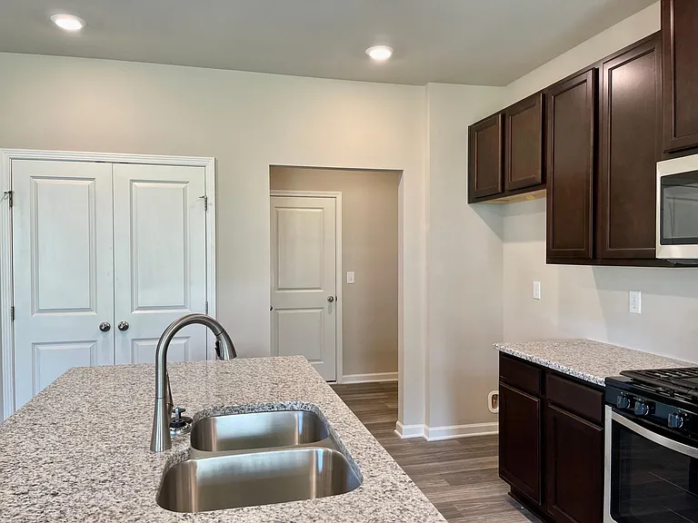 114 Auburn Depot Dr — Photo 8