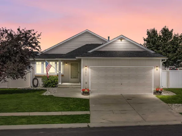 1613 E 2nd St, Deer Park, WA 99006