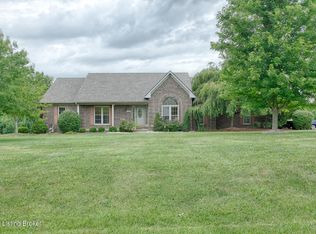 2019 Clarke Pointe Dr, Crestwood, KY 40014