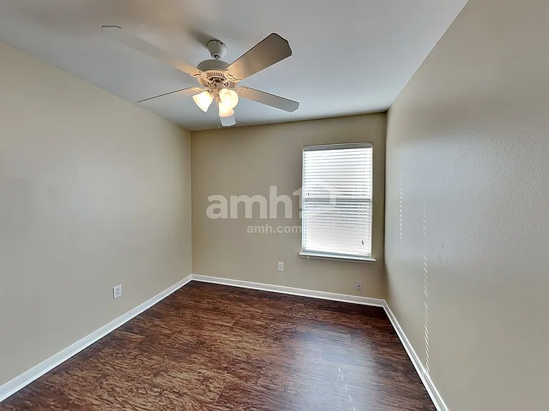 4411 Thistle Pond Ct — Photo 13