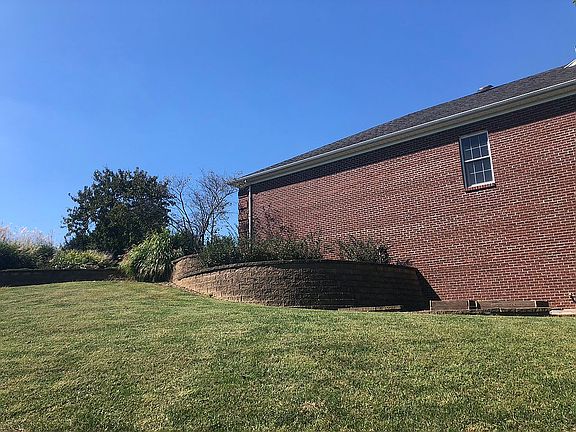 5th image of 10035 Oglesby Dr