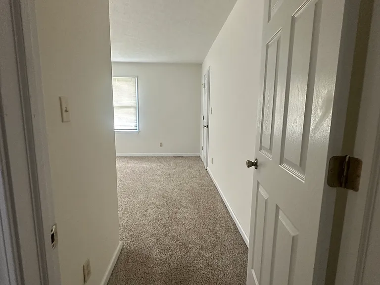 1111 S Park Ave — Photo 22