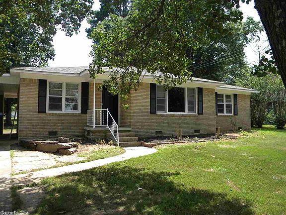 2nd image of 107 E Steed Dr