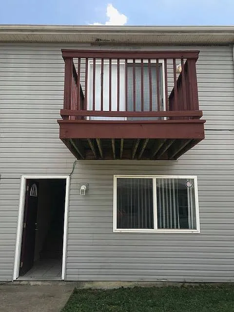 510 S. Poplar St - 5 — Photo 3