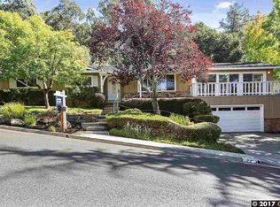 22 Arroyo Dr, Moraga, CA 94556