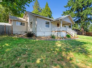 221 E 6th Ave, Sutherlin, OR 97479
