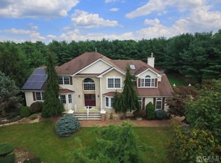 18 Verdi Rd, Monroe Township, NJ 08831