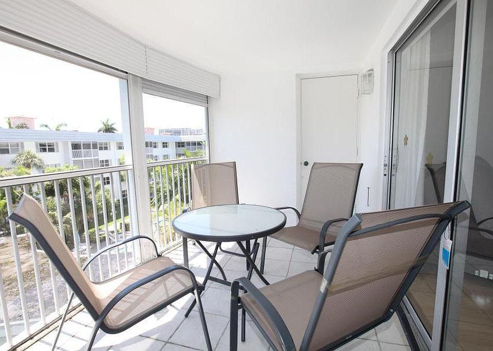 Beautiful sunny patio, perfect for breakfast and watch the sunrise.