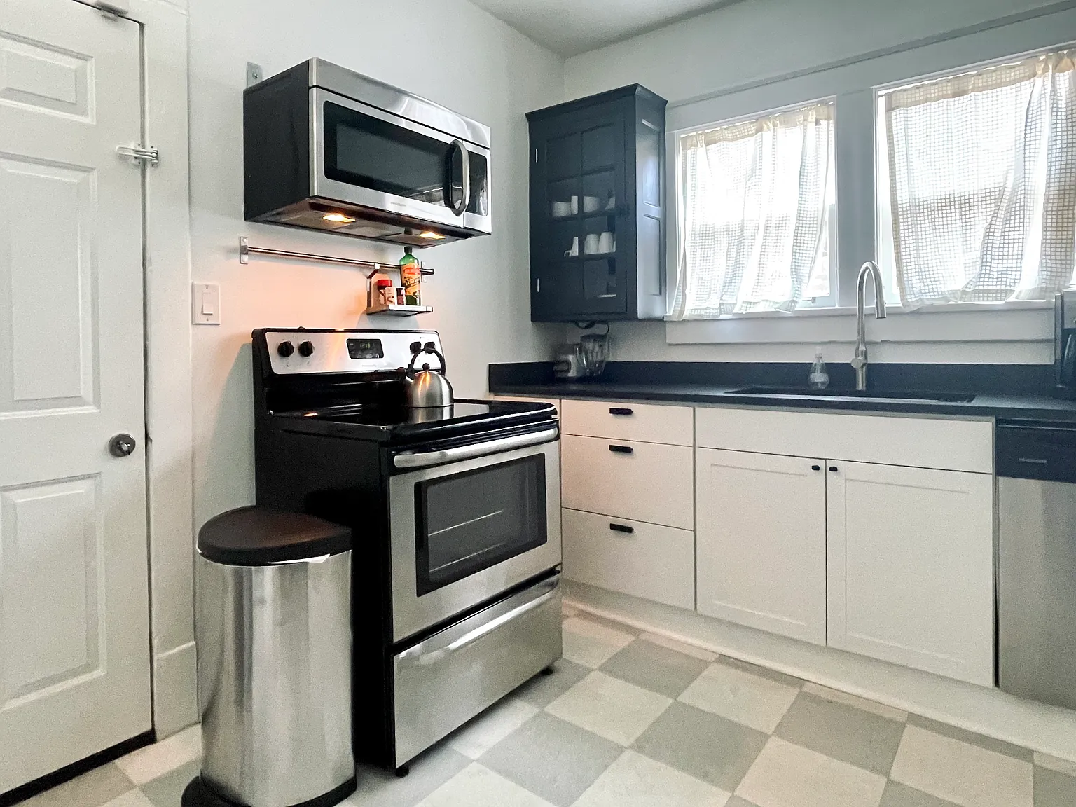 1027 Delmas Ave — Photo 4