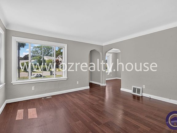 5th image of 3434 Bellevue Rd