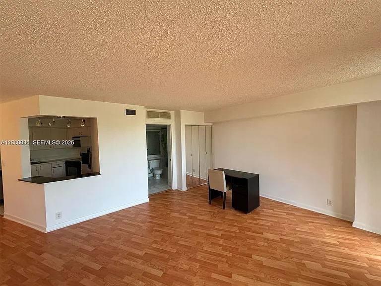 3300 NE 191st St #410 — Photo 15