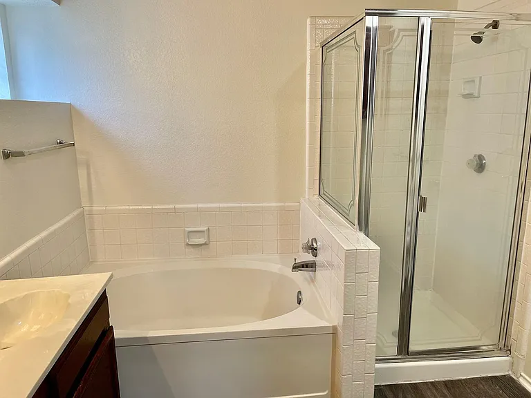 5202 Sherburne Dr — Photo 13