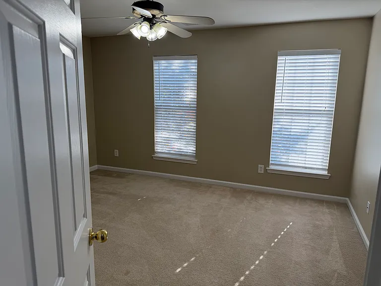 128 Autumn Falls Dr — Photo 43