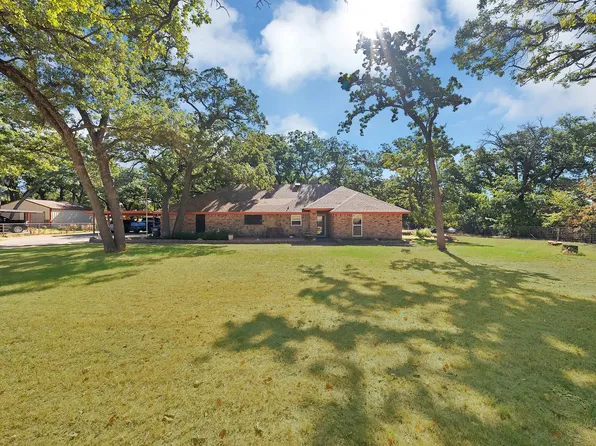 725 Greenwood Cut Off Rd, Weatherford, TX 76088