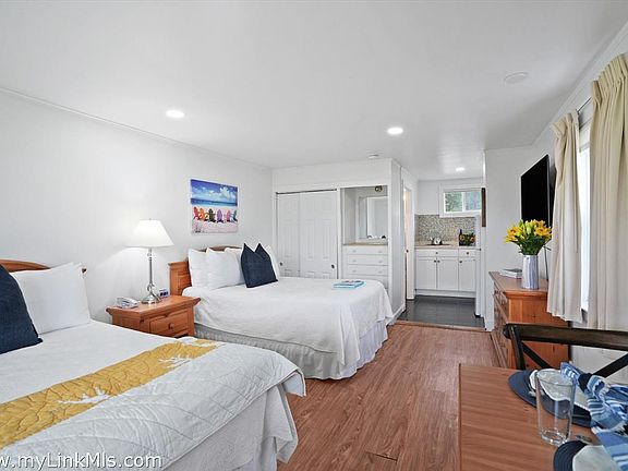 2nd image of 27 Island Inn Rd #7C