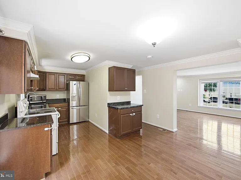1935 Pohick Creek Ct — Photo 9