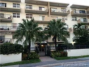 1 bed, 1.5 bath, 762 sqft, $2,000 — Photo 3