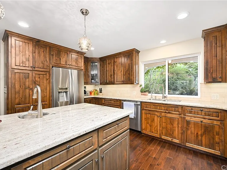 1337 Vuelta Grande Ave — Photo 4
