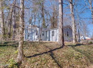 209 Maple Loop Rd, Knoxville, TN 37920