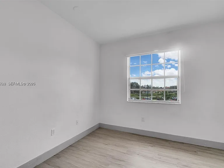 1720 NE 33rd Ave #1045 — Photo 21