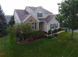 5760 Birch Bark Ct, Grove City, OH
