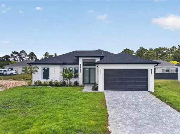 210 Pembroke ST, LEHIGH ACRES, FL 33974
