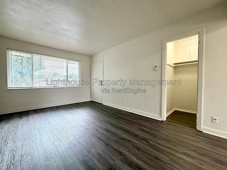 1205 Ottillia St SE #D — Photo 3