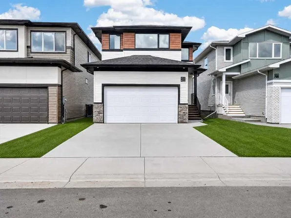 2530 E 44th St S, Lethbridge, AB T1K 8J3