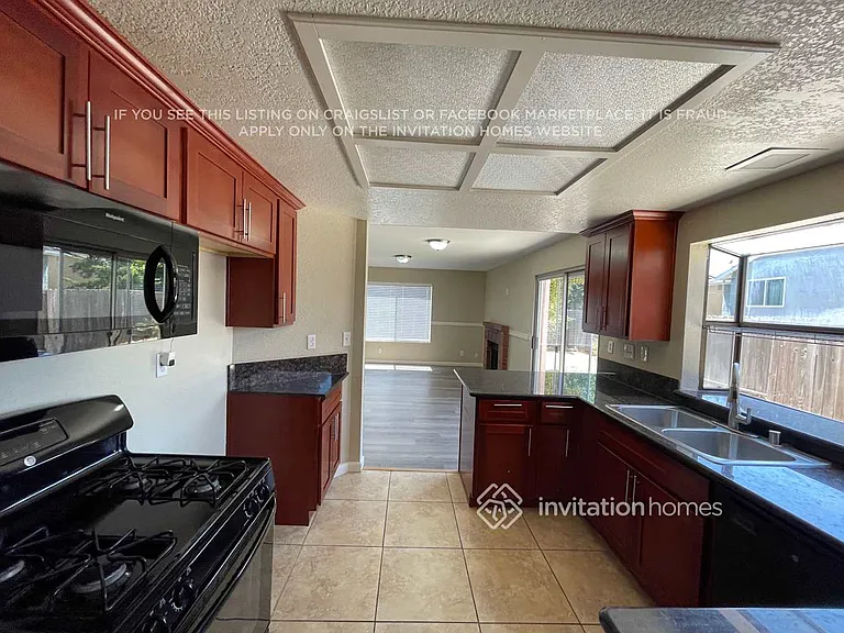 420 Hannigan Way — Photo 5